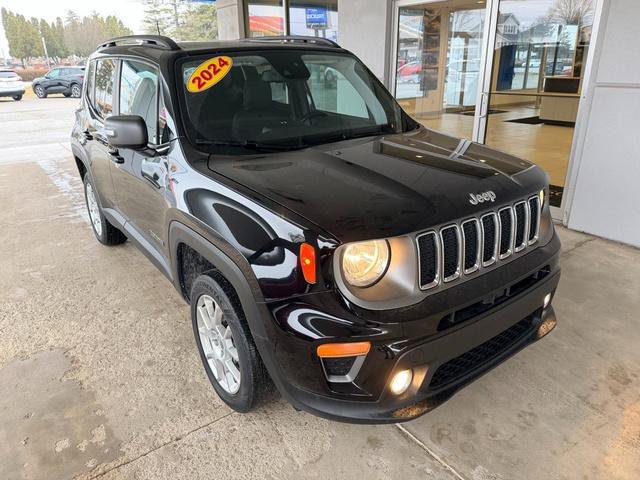 Used 2021 Jeep Renegade Limited w/ Sun & Sound Group AWD/4WD image 5