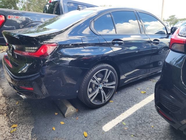 Used 2020 BMW 330i Sedan w/ Driving Assistance Package RWD image 3