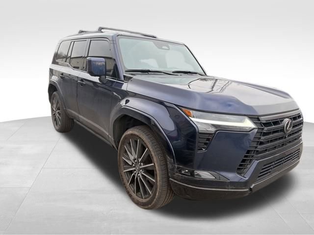 Used 2025 Lexus GX 550 w/ Accessory Package (2T) image 3