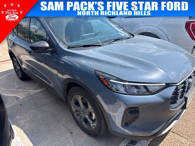 Used 2025 Ford Escape ST-Line w/ Tech Pack #1 FWD image 3