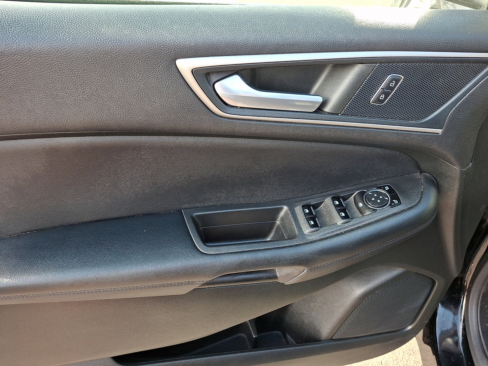 Used 2022 Ford Edge SEL w/ Convenience Package image 13