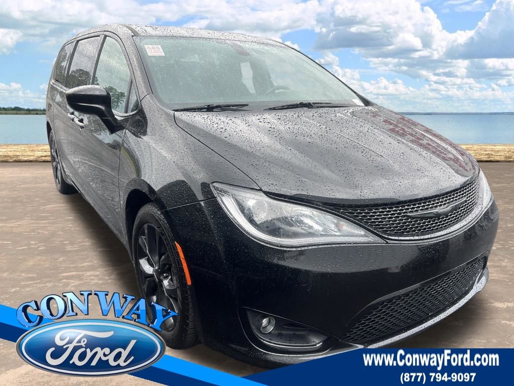 Used 2020 Chrysler Pacifica Touring w/ S Appearance Package