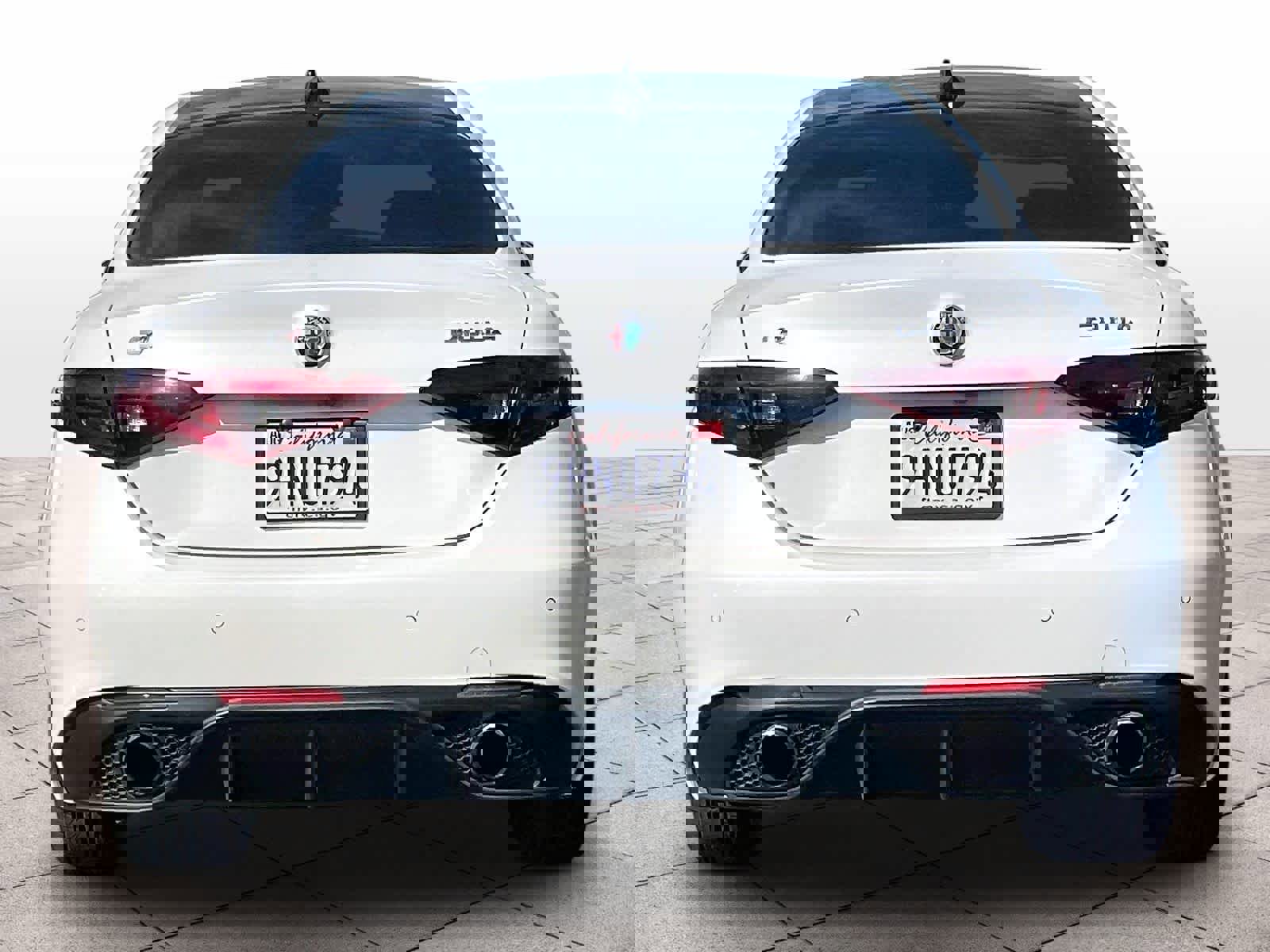 Used 2018 Alfa Romeo Giulia Ti Sport w/ Quick Order Package 22S Sport image 7