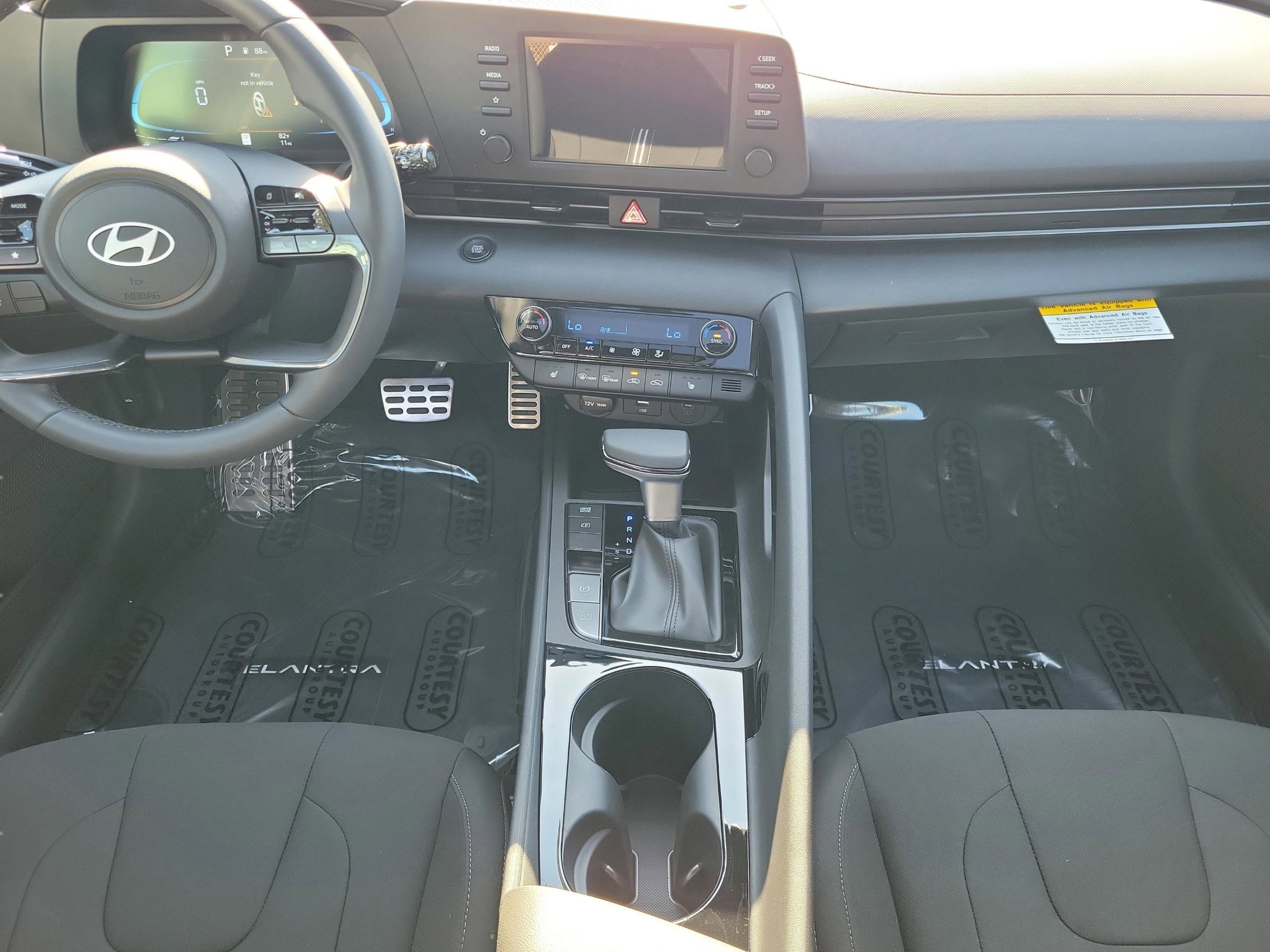 New 2026 Hyundai Elantra SEL Sport Premium w/ Cargo Package FWD image 19