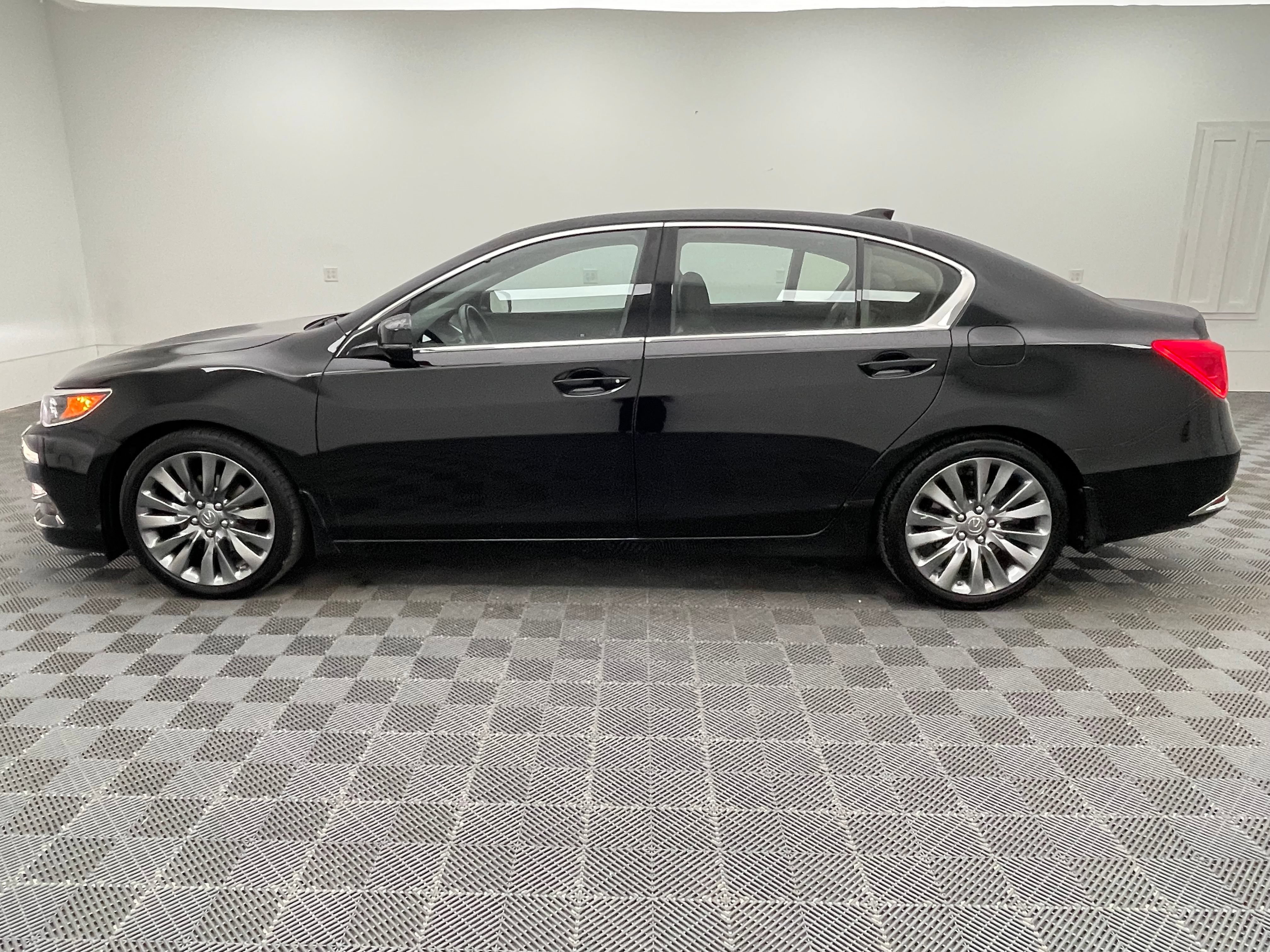 Used 2017 Acura RLX w/ Advance Package FWD image 12