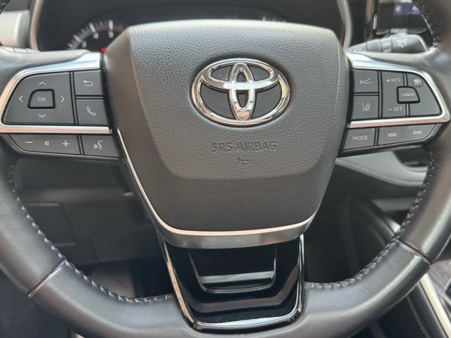 Used 2020 Toyota Highlander Platinum AWD/4WD image 8