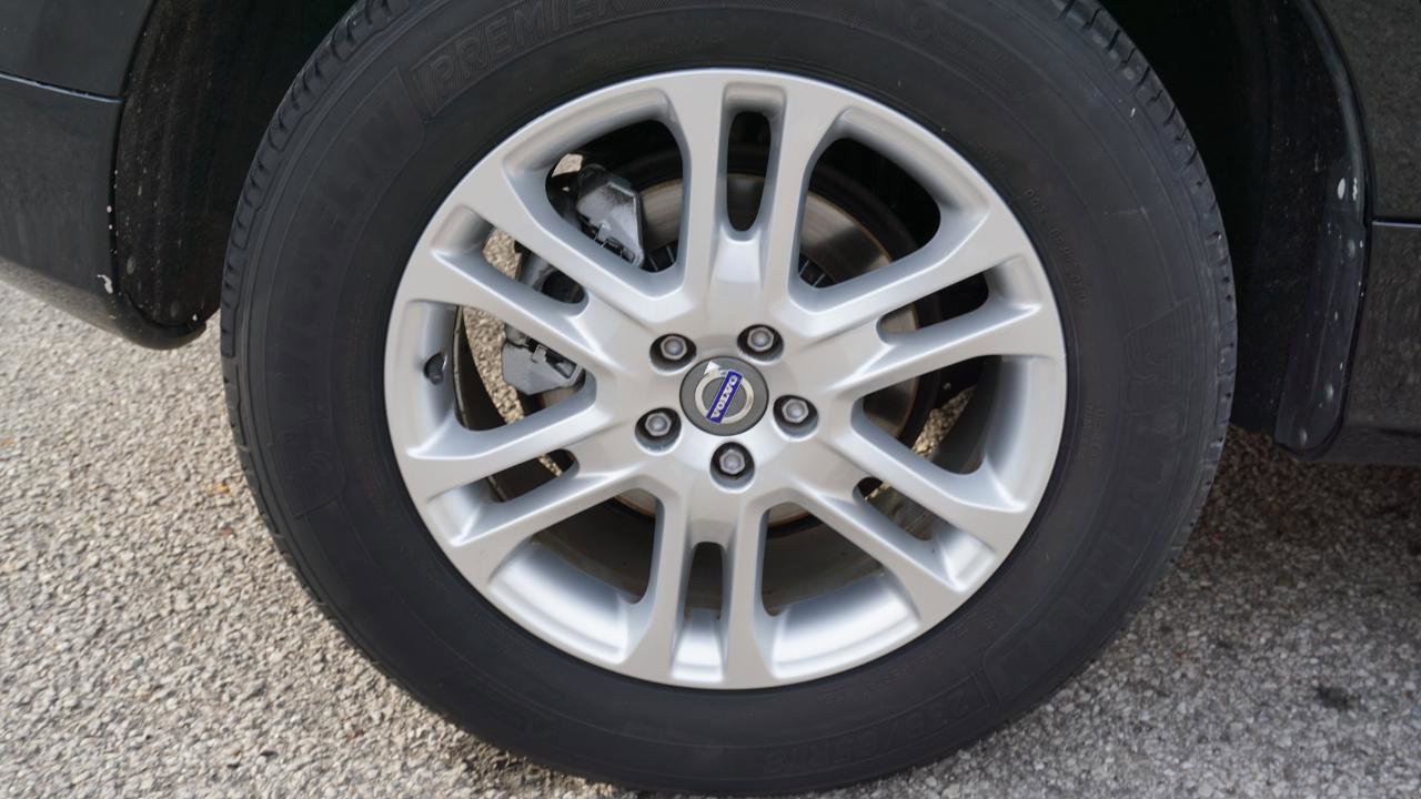 Used 2015 Volvo XC60 T5 Platinum AWD/4WD image 11