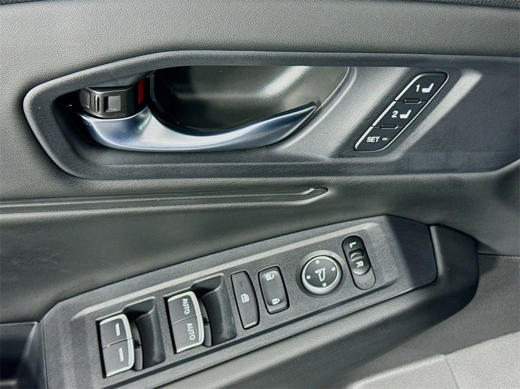 Certified 2025 Honda Accord EX-L image 25