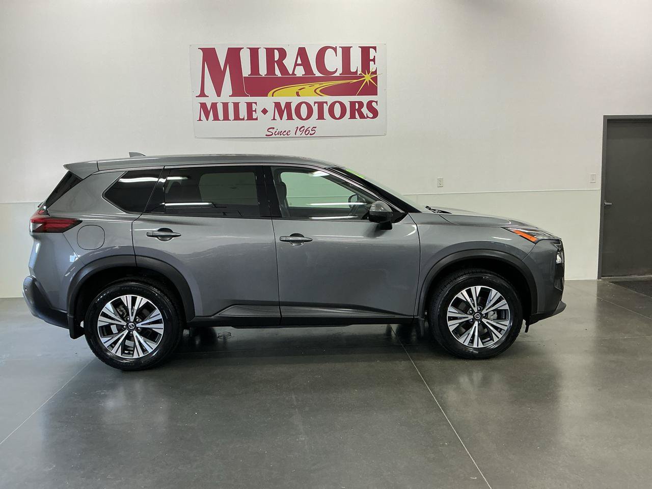Used 2021 Nissan Rogue SV AWD/4WD image 6