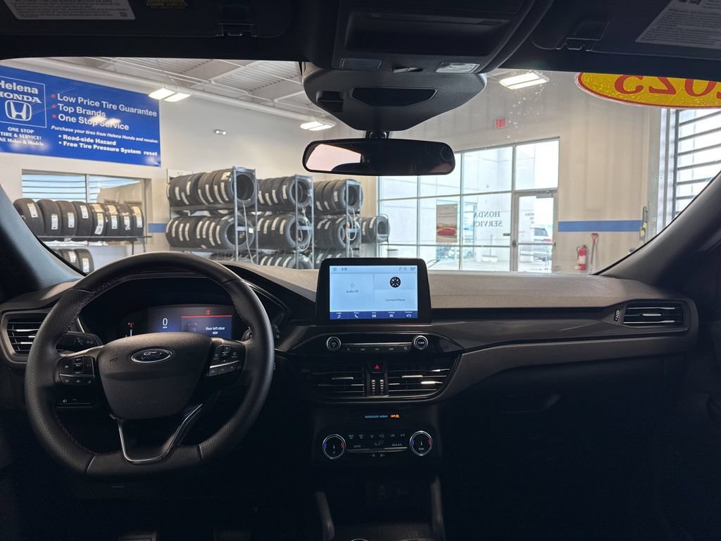 Used 2025 Ford Escape ST-Line AWD/4WD image 9