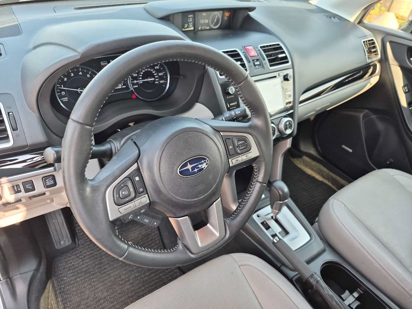 Used 2017 Subaru Forester 2.5i Limited AWD/4WD image 2