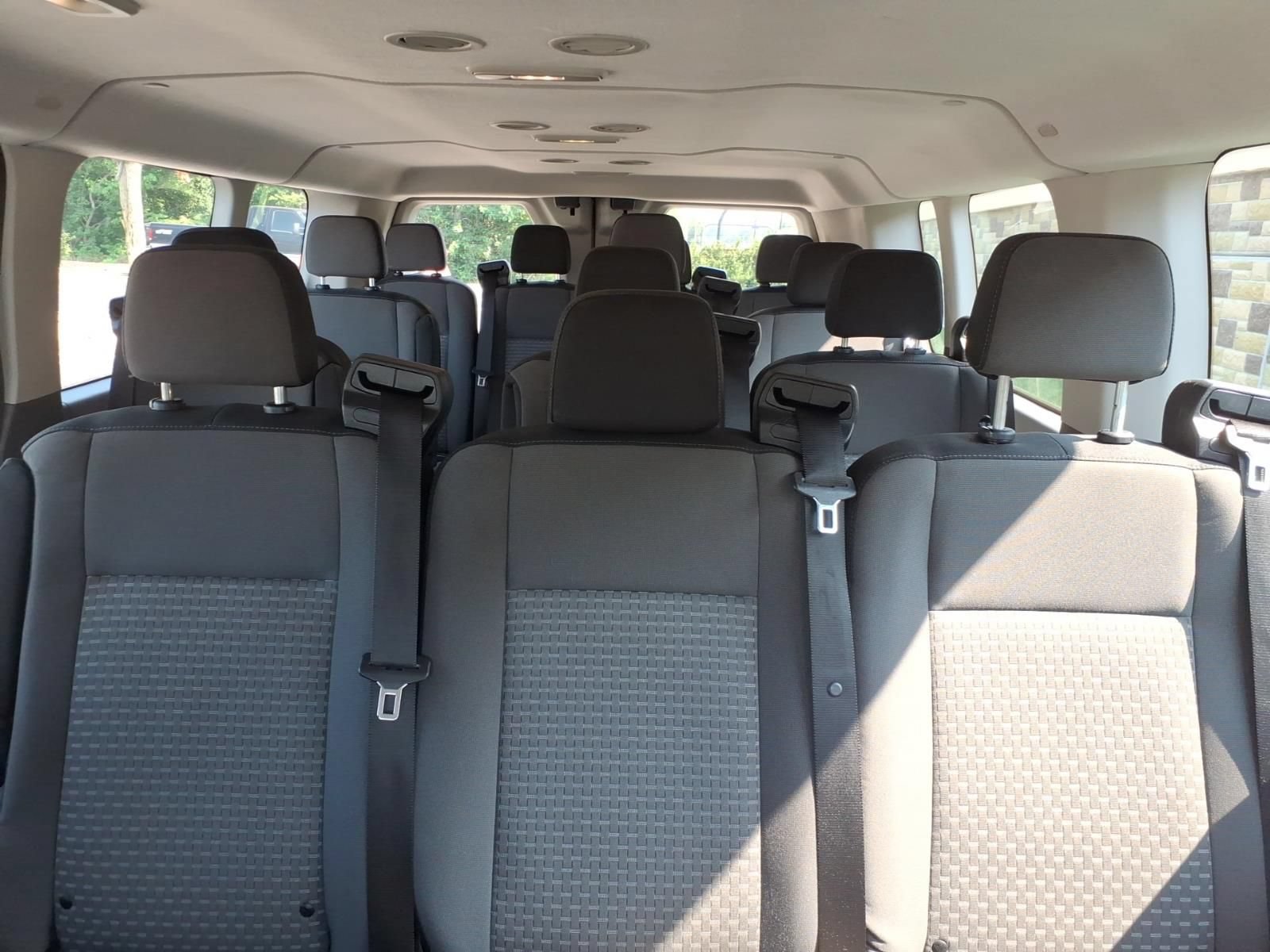 Used 2022 Ford Transit 350 XLT RWD image 30