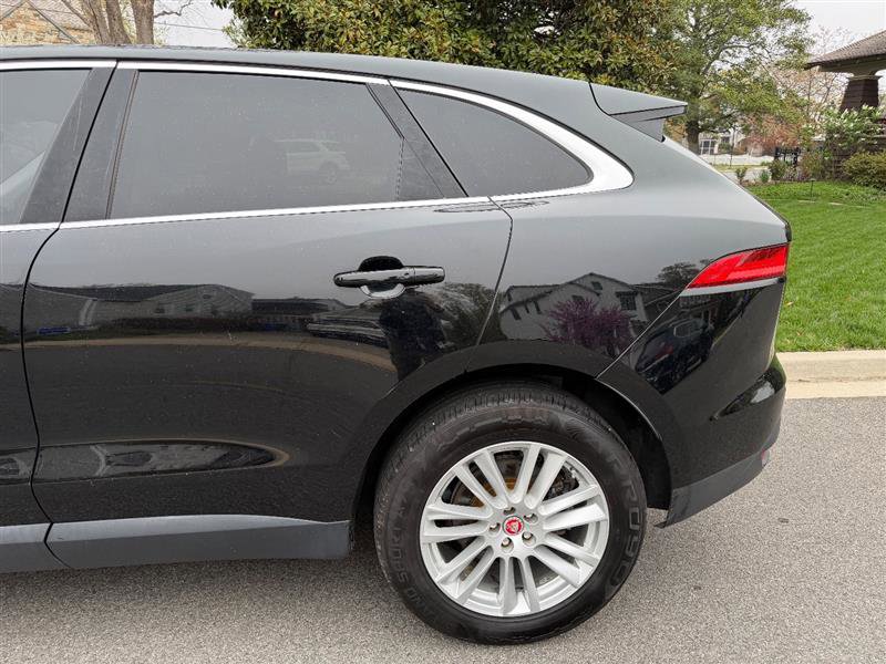 Used 2019 Jaguar F-PACE Prestige AWD/4WD image 11