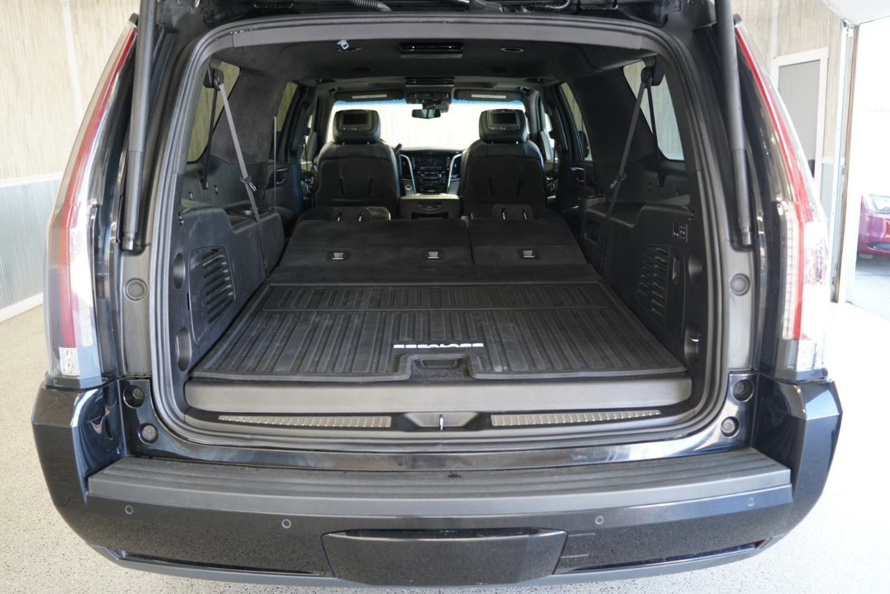 Used 2019 Cadillac Escalade ESV Platinum w/ Escalade Sport Edition image 42