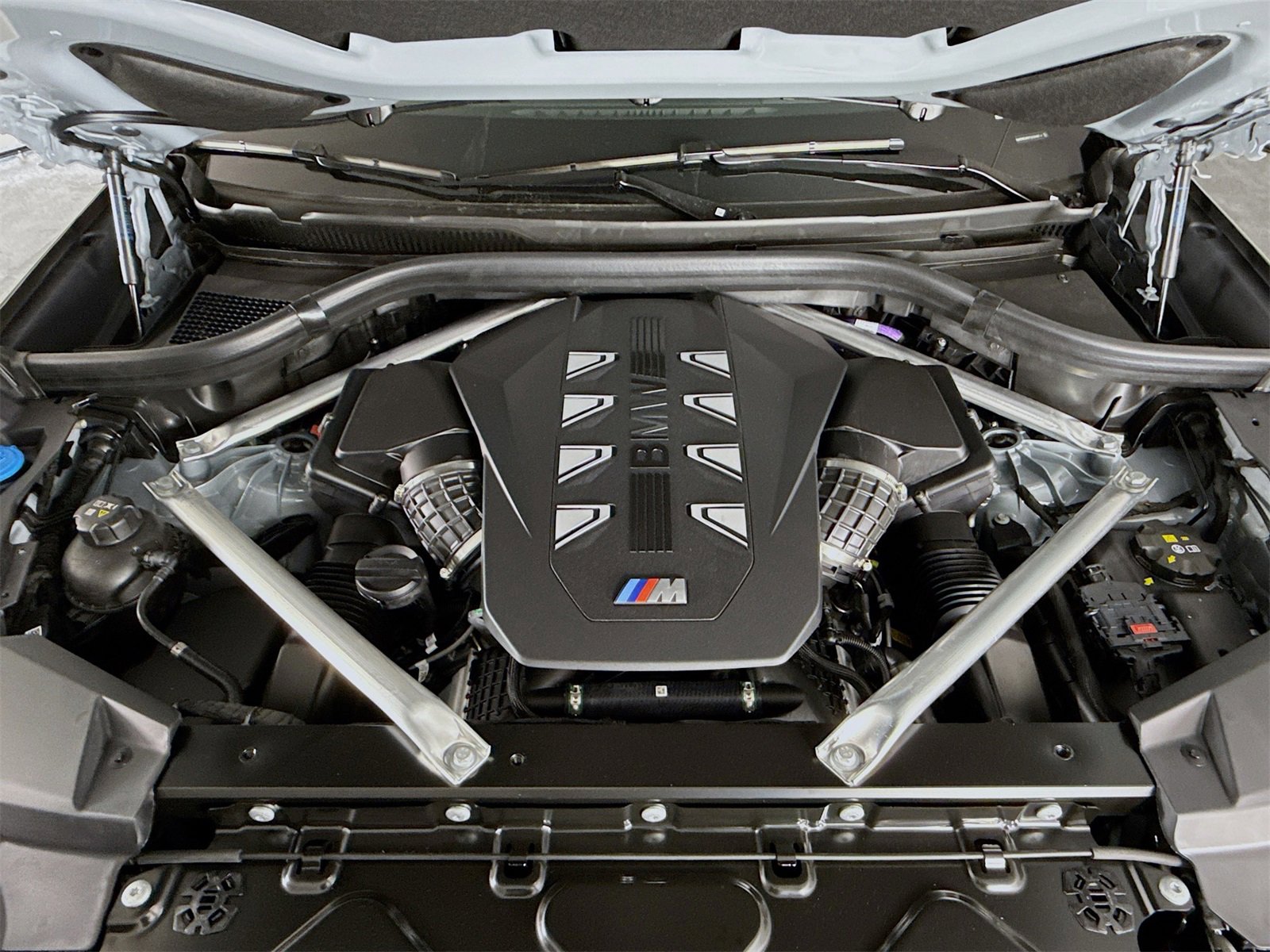 New 2026 BMW X5 M60i image 32