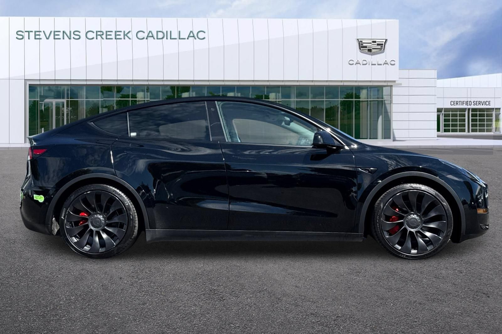 Used 2022 Tesla Model Y Performance AWD/4WD image 2