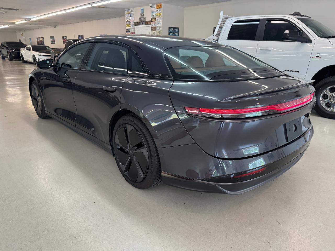 Used 2023 Lucid Air Touring AWD/4WD image 5
