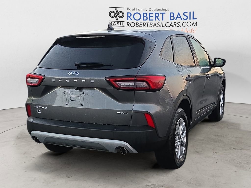 Used 2025 Ford Escape Active image 5