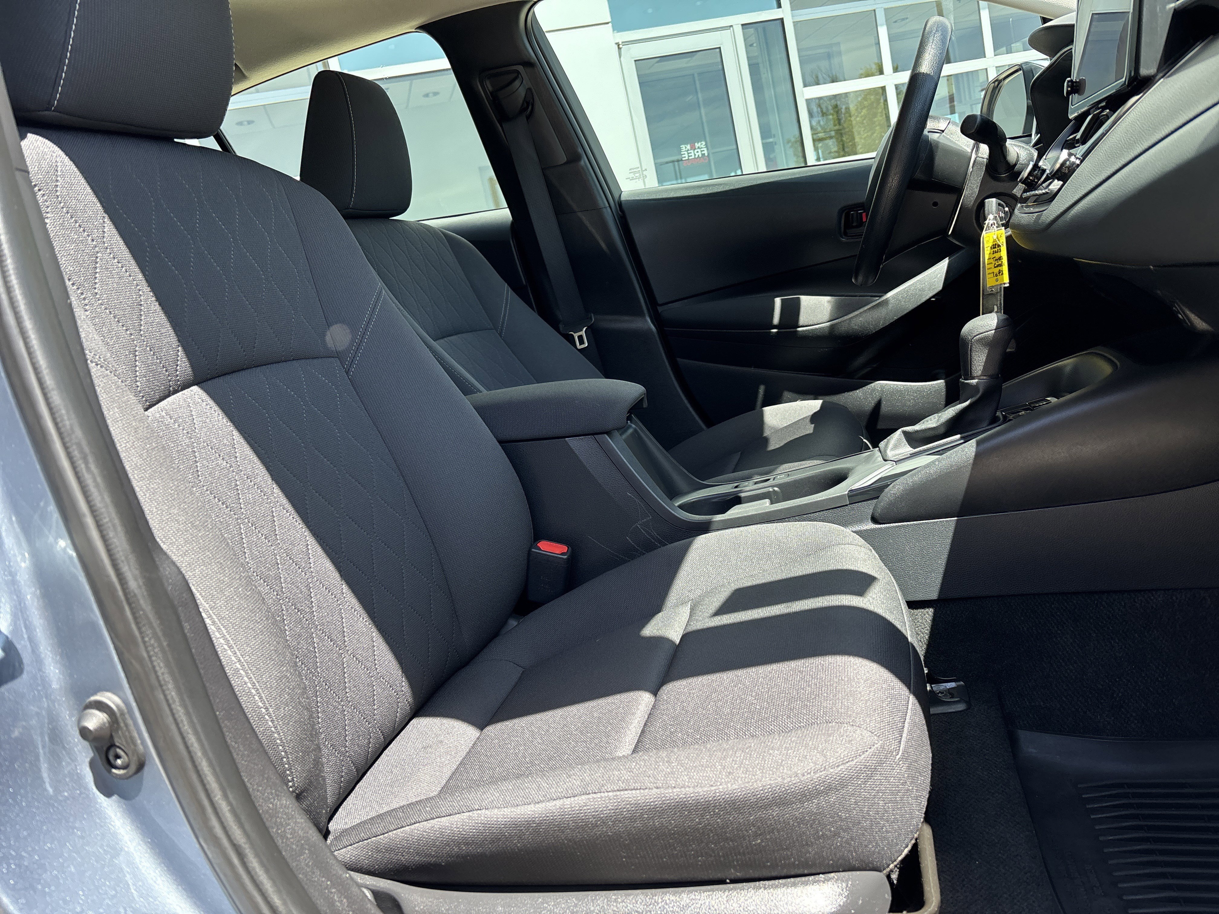 Used 2023 Toyota Corolla LE FWD image 28