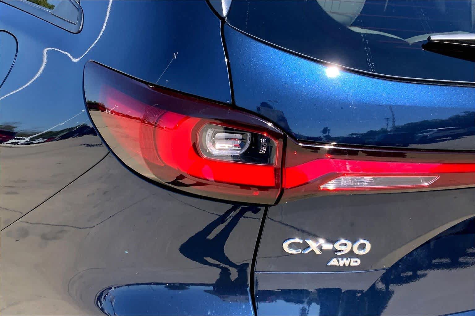 Certified 2025 MAZDA CX-90 Plug-In Hybrid w/Premium Sport AWD/4WD image 27
