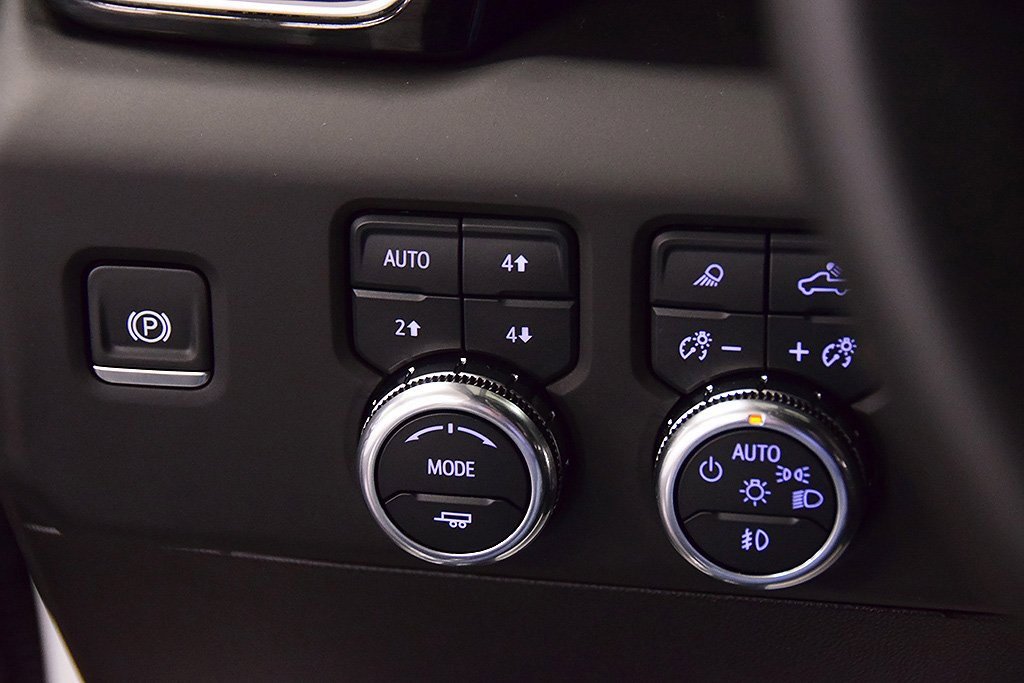 Used 2025 GMC Sierra 2500 Denali w/ Denali Reserve Package image 24