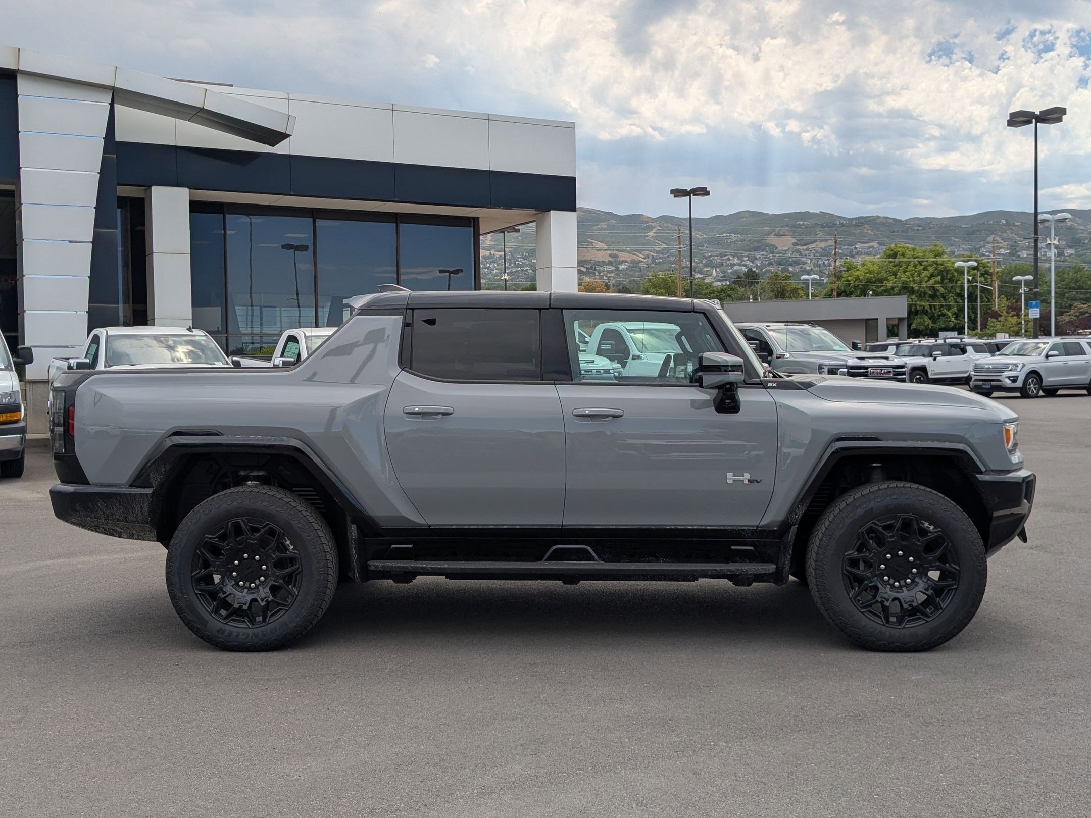 New 2025 GMC Hummer EV 2X image 7