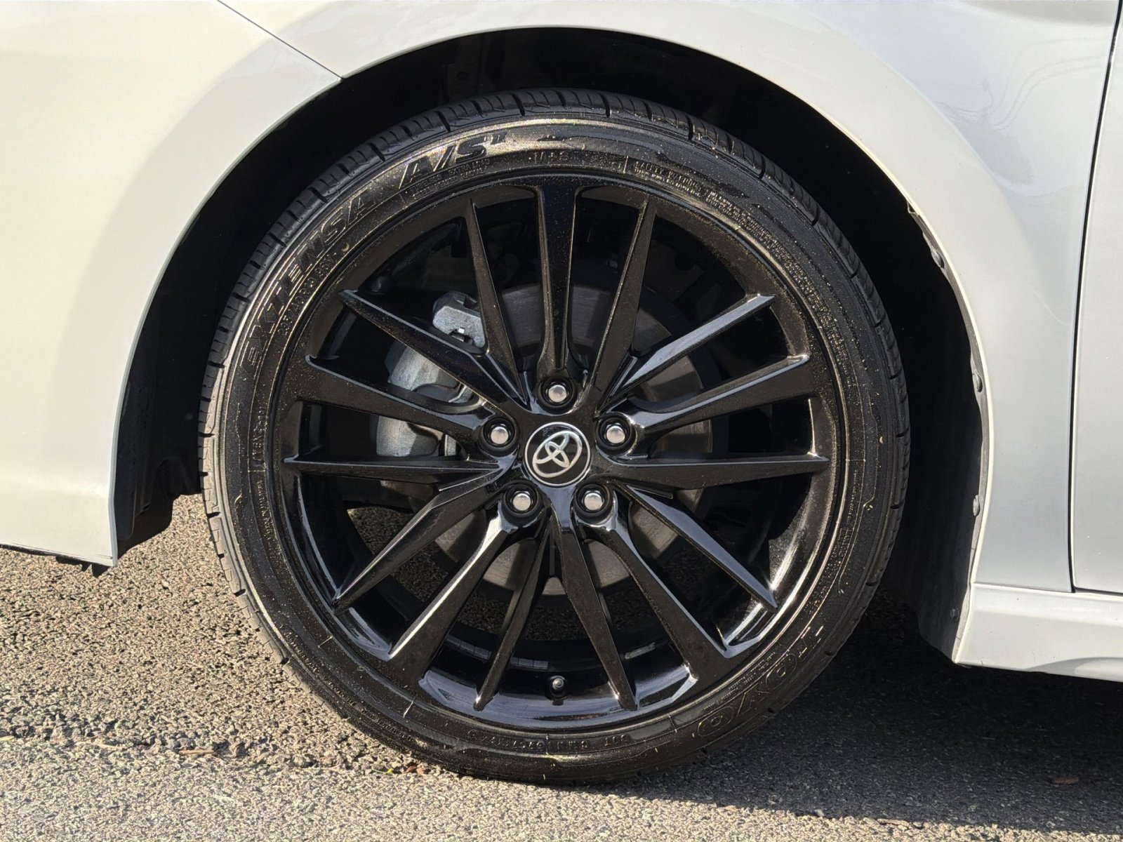 Used 2023 Toyota Camry XSE FWD image 17