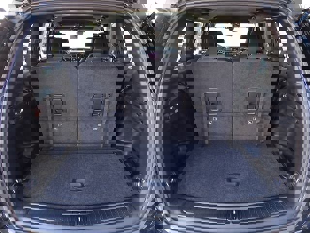 New 2024 Jeep Grand Cherokee L Laredo image 16