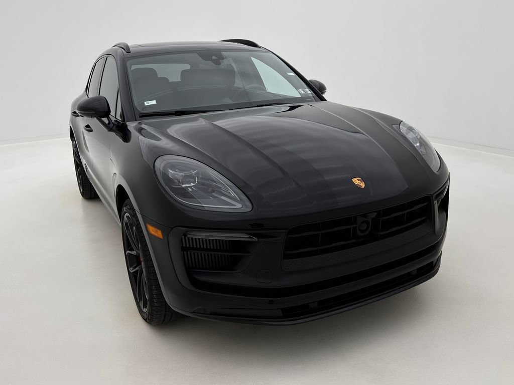 Used 2024 Porsche Macan GTS image 3