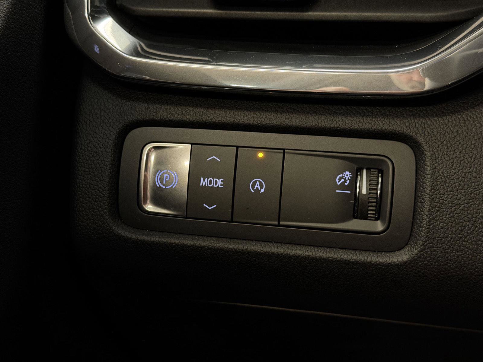 Used 2024 GMC Acadia Elevation image 59