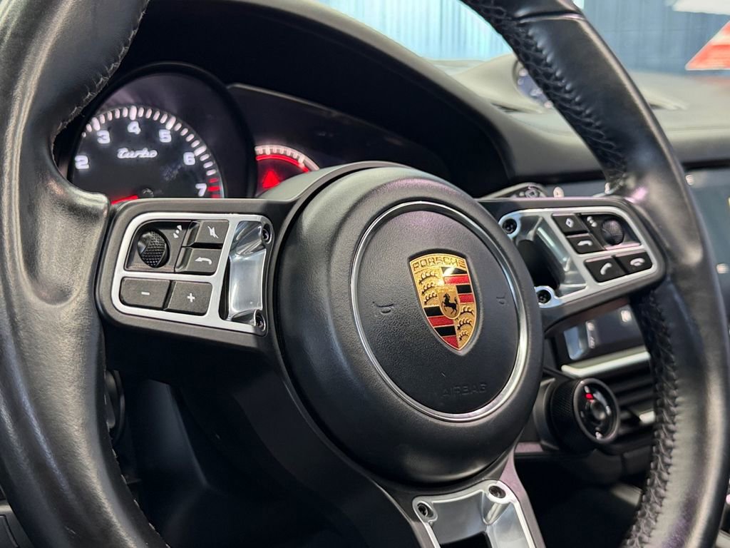 Used 2019 Porsche Cayenne Turbo AWD/4WD image 18