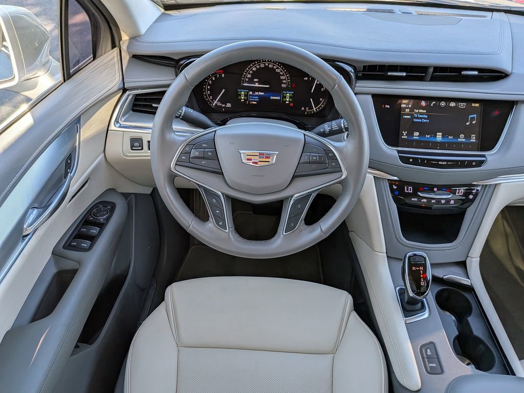 Used 2018 Cadillac XT5 Premium Luxury image 17