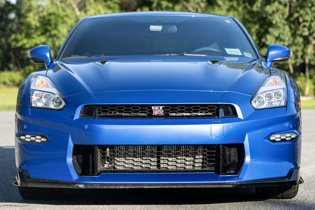 Used 2024 Nissan GT-R AWD/4WD image 13