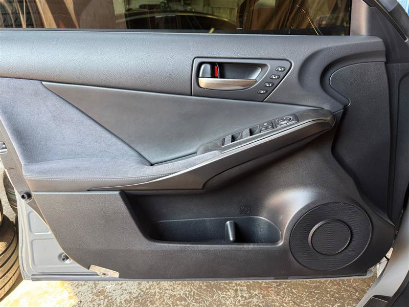 Used 2022 Lexus IS 500 w/ Accessory Package RWD image 33