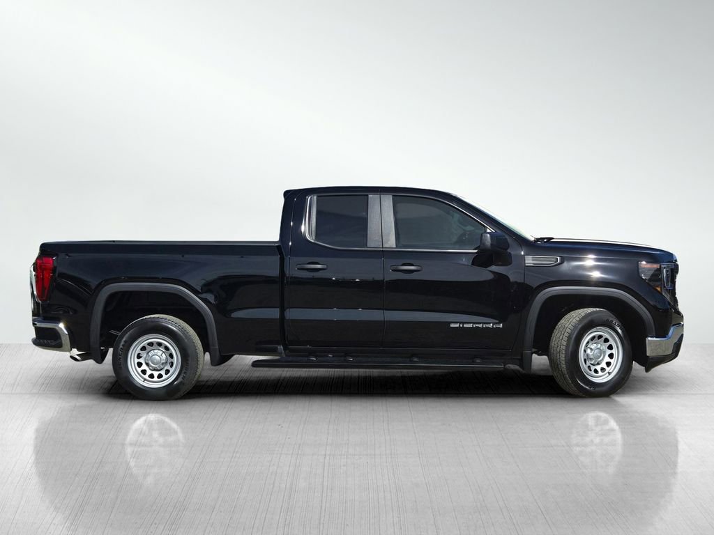 Used 2023 GMC Sierra 1500 Pro w/ Convenience Package RWD image 3