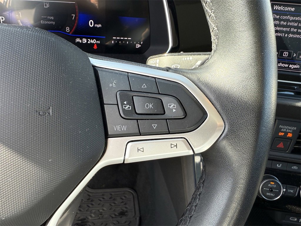 Used 2024 Volkswagen Jetta SE image 15