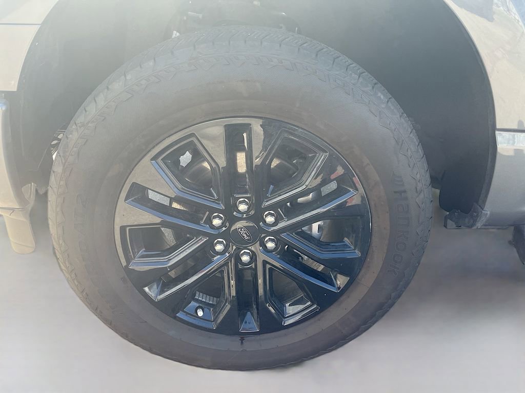 Used 2025 Ford F150 Lariat w/ Equipment Group 501A Mid image 30