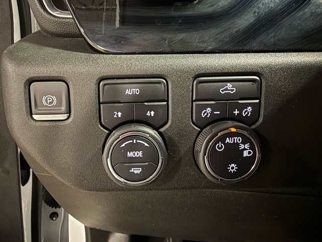 Used 2022 Chevrolet Silverado 1500 LT w/ Protection Package image 15