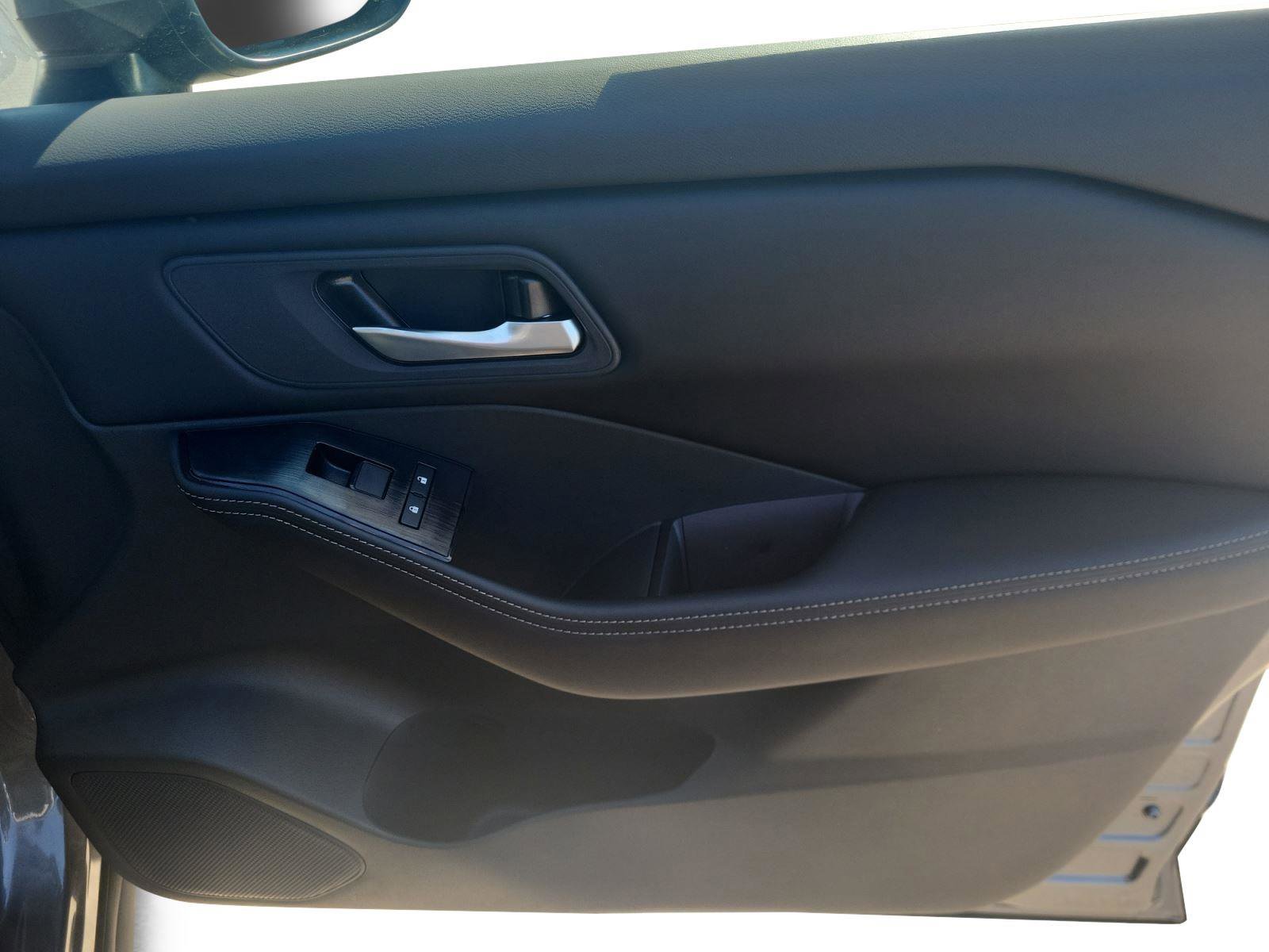 New 2026 Nissan Rogue SV w/ Cold Weather Package image 26