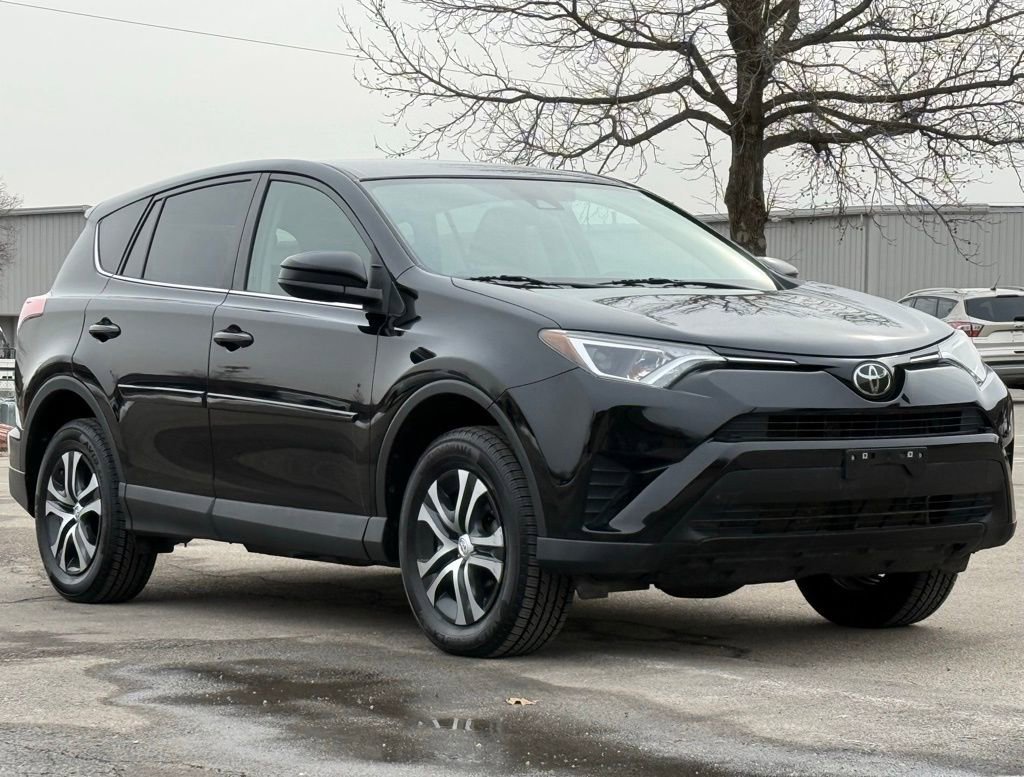 Used 2018 Toyota RAV4 LE w/ All Weather Liner Package image 8