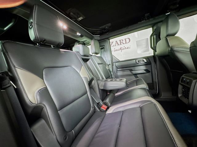 New 2025 Ford Bronco Outer Banks w/ Sasquatch Package image 31