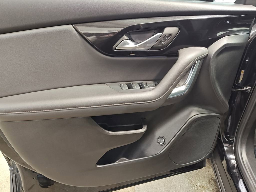 Used 2022 Chevrolet Blazer Premier AWD/4WD image 16