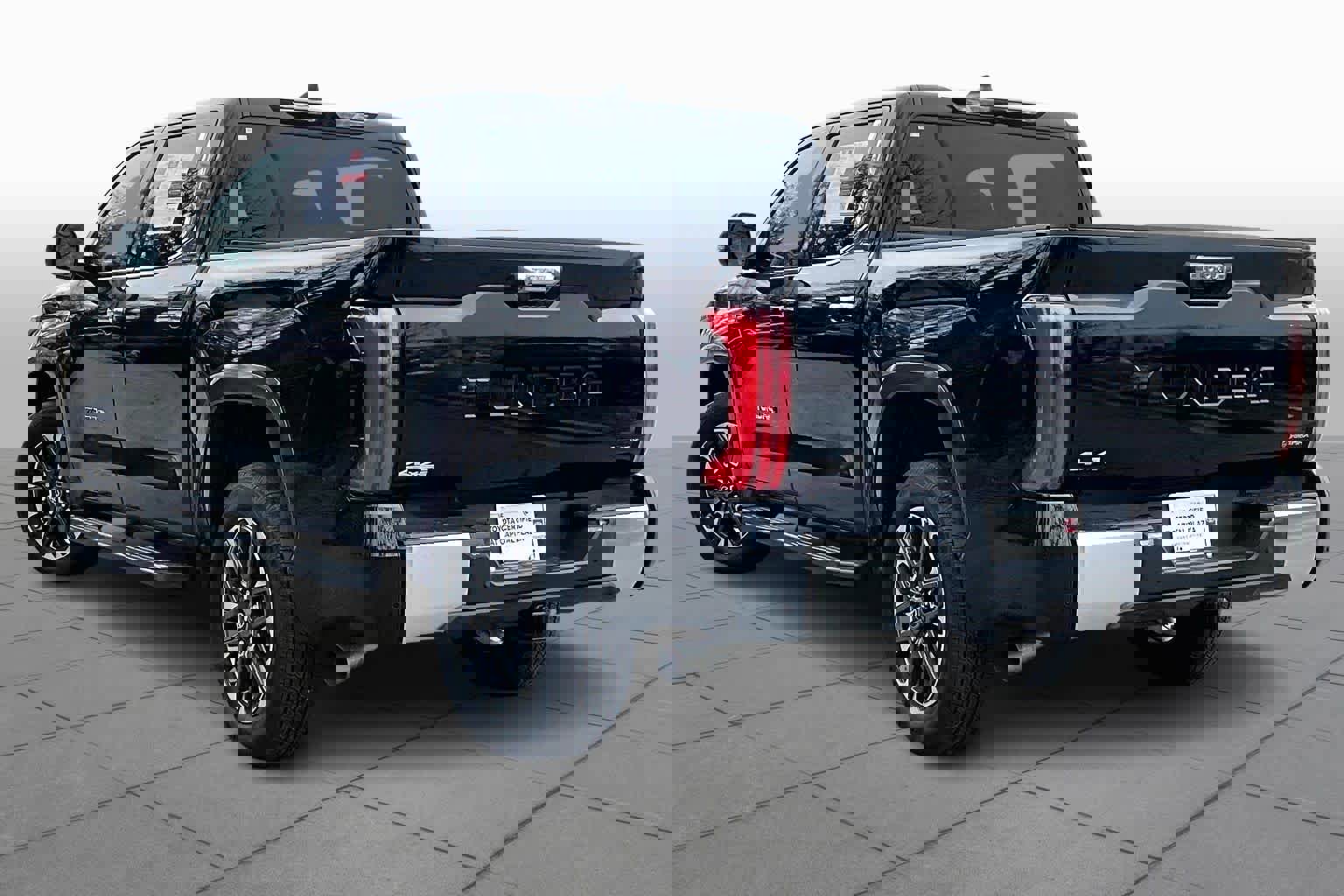 Used 2025 Toyota Tundra Limited image 11