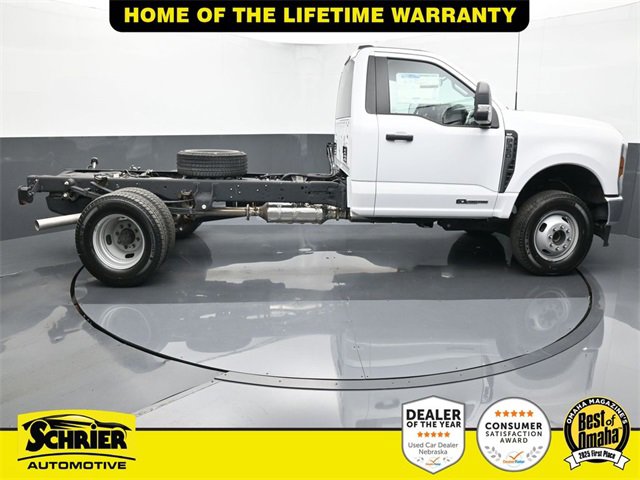 Used 2024 Ford F350 XLT image 5