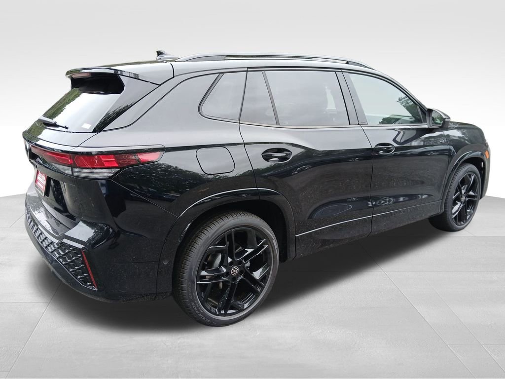 New 2026 Volkswagen Tiguan SE R-Line image 5