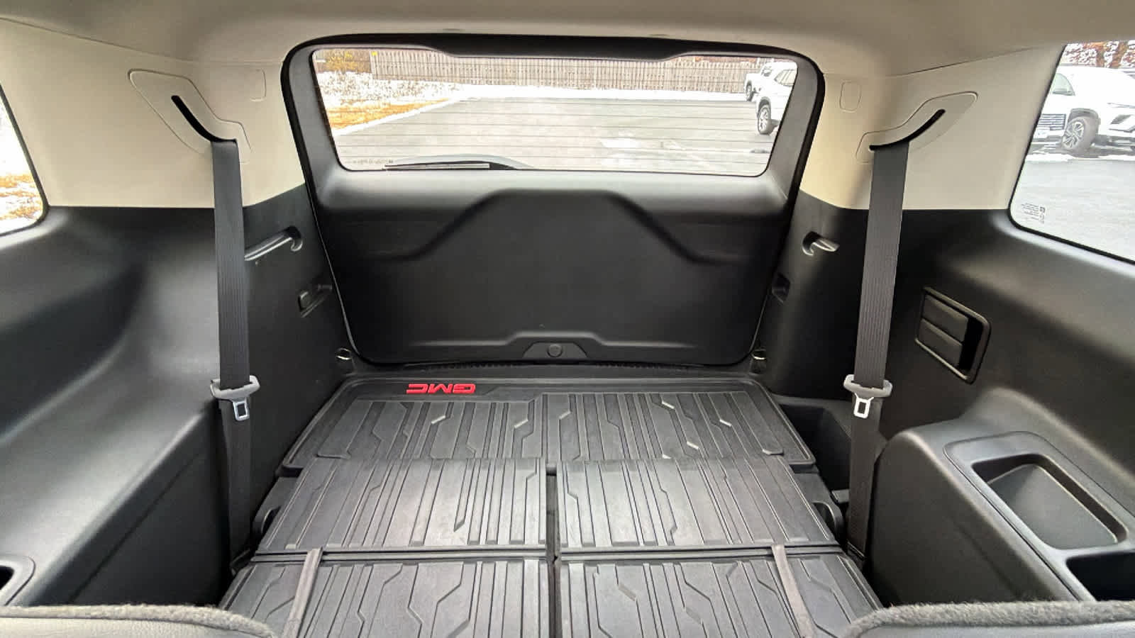 Used 2023 GMC Acadia Denali w/ Denali Ultimate Package image 27