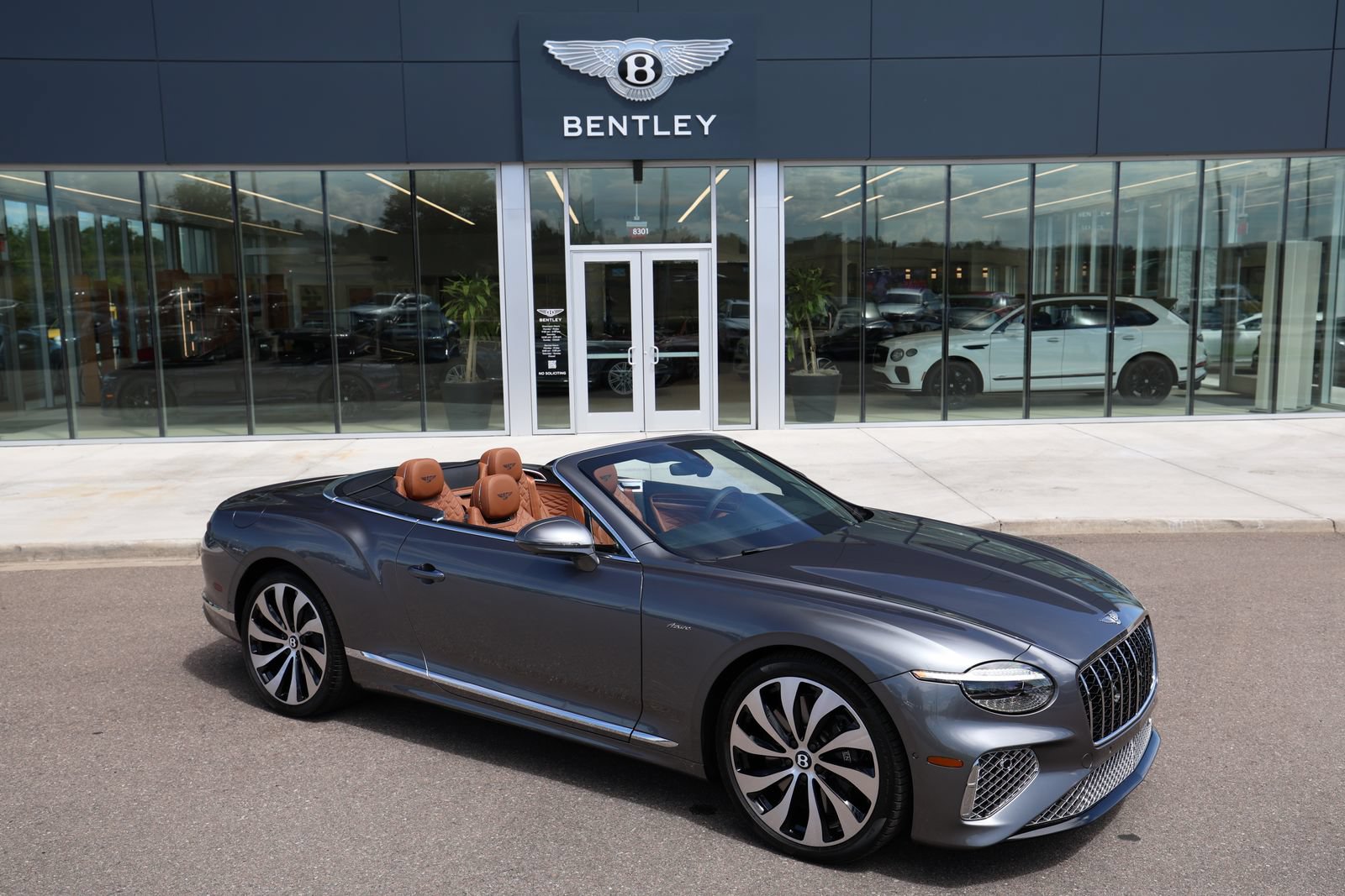 Certified 2026 Bentley Continental GT Azure AWD/4WD image 19