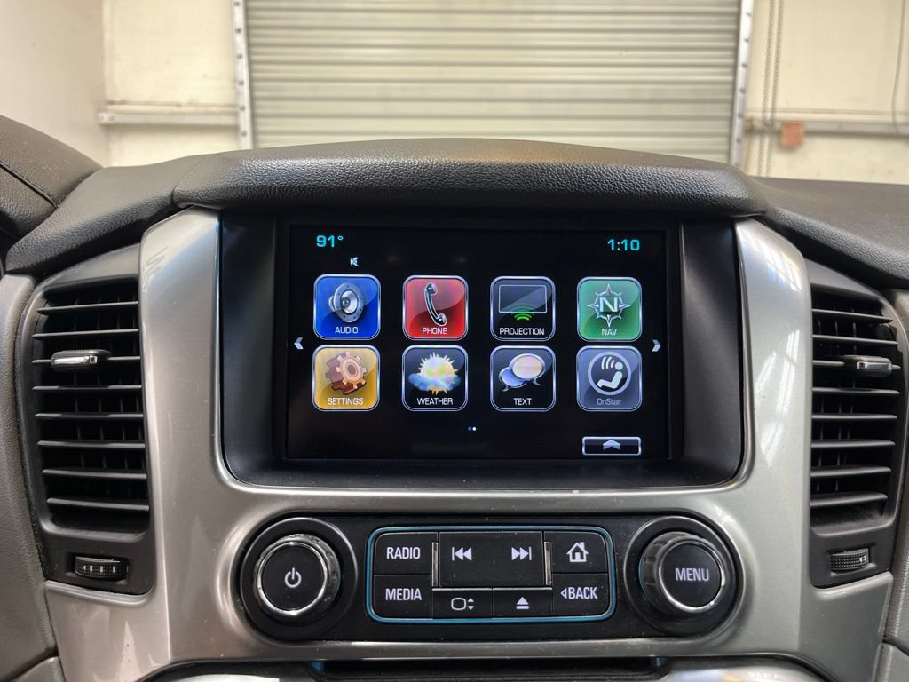 Used 2018 Chevrolet Suburban LT RWD image 16