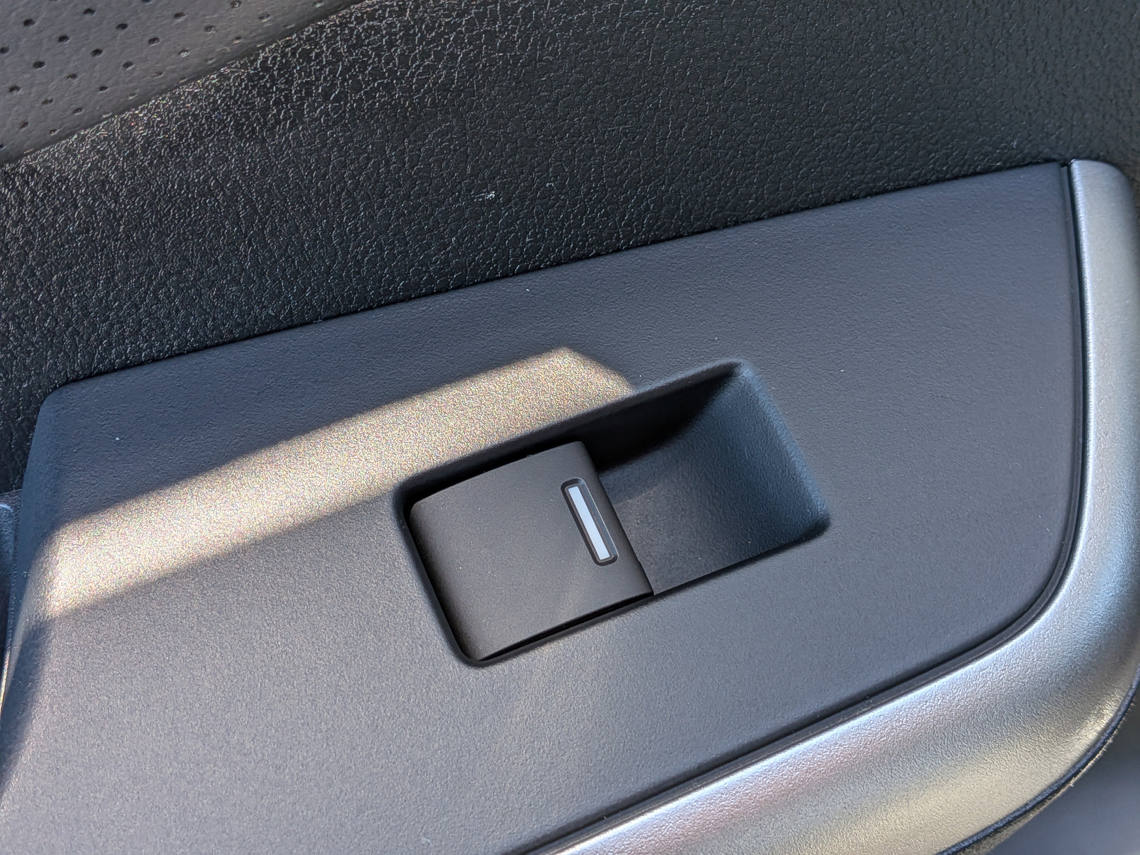 Used 2016 Honda CR-V Touring image 17