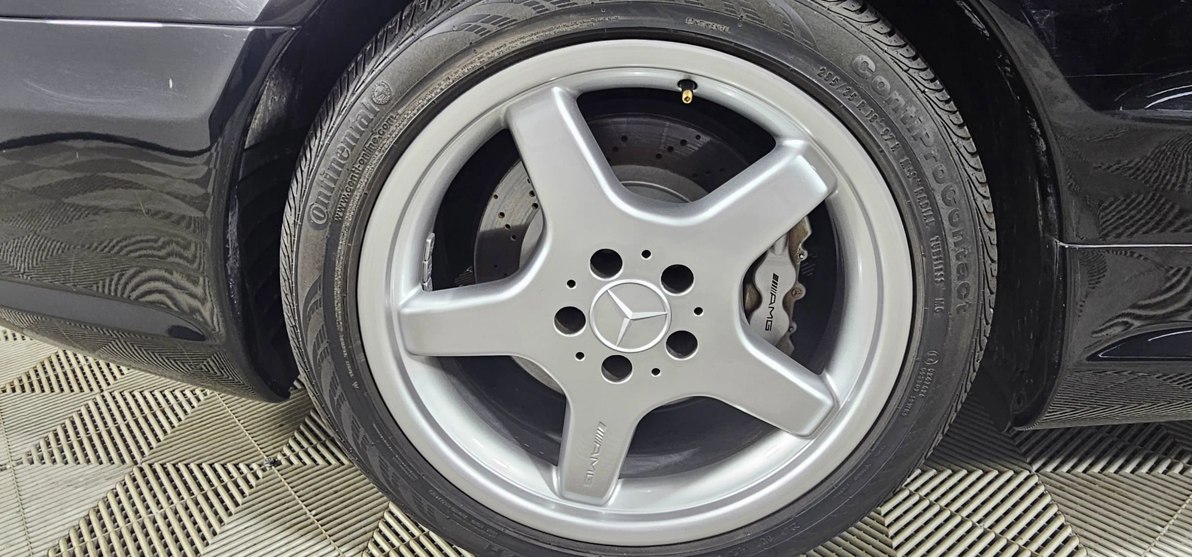 Used 2005 Mercedes-Benz SL 55 AMG image 27